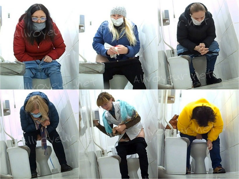 Shopping Center Toilet 33