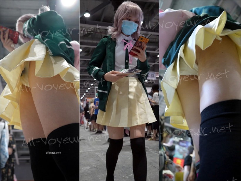 【xxn-230】制服jk小姐姐和同伴逛街..黑色过膝袜配白内前后拍[某房原版]